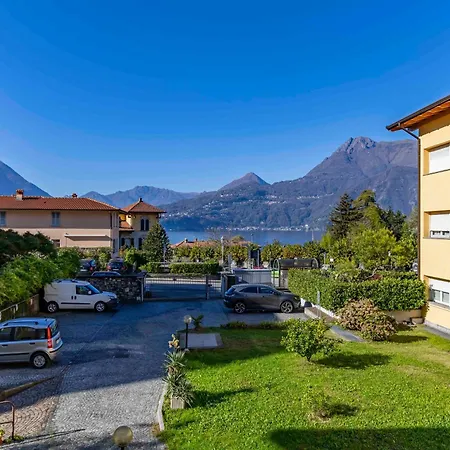 2 Guest house *