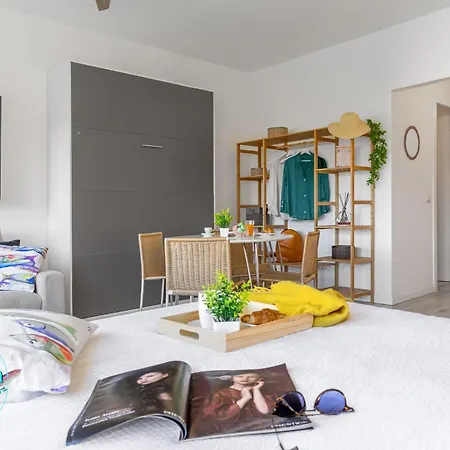 ゲストハウス 2 ヴァレンナ